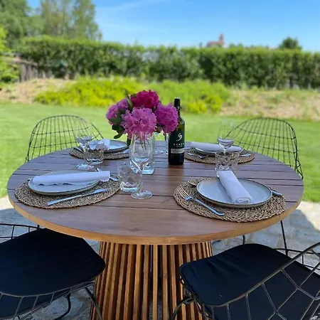 Zimmer & Appartements In Der Gamlitzerstrasse Apartment Ehrenhausen