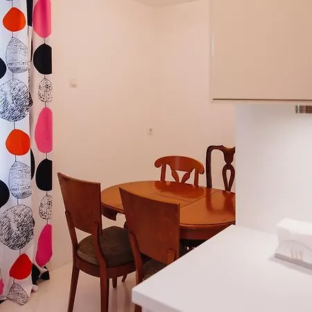 Zimmer & Appartements In Der Gamlitzerstrasse Ehrenhausen